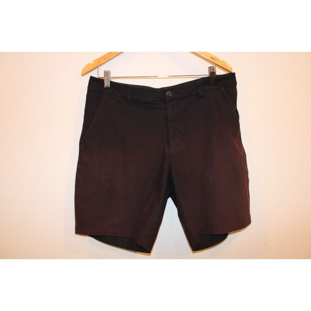 Lululemon Commission Short Slim black size 34 some discoloration